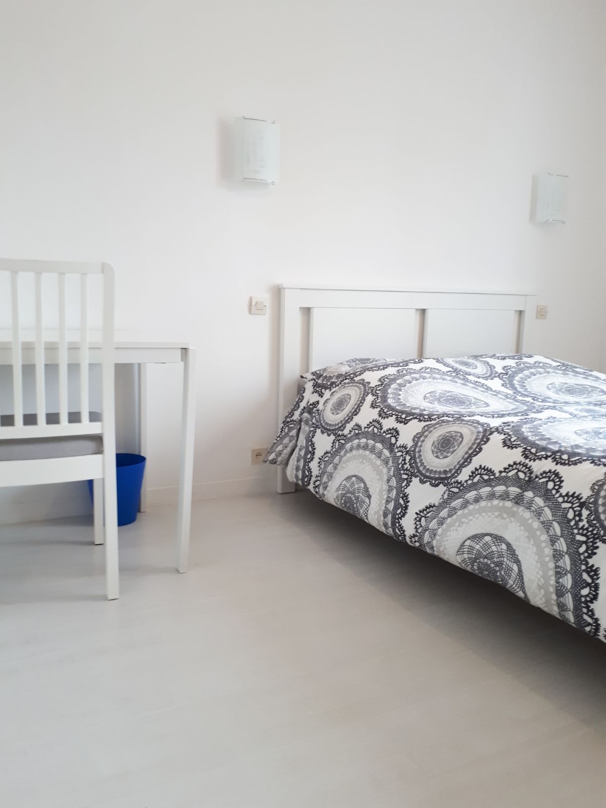 Co location Available in 4 Bedroom Apartment in Villijean